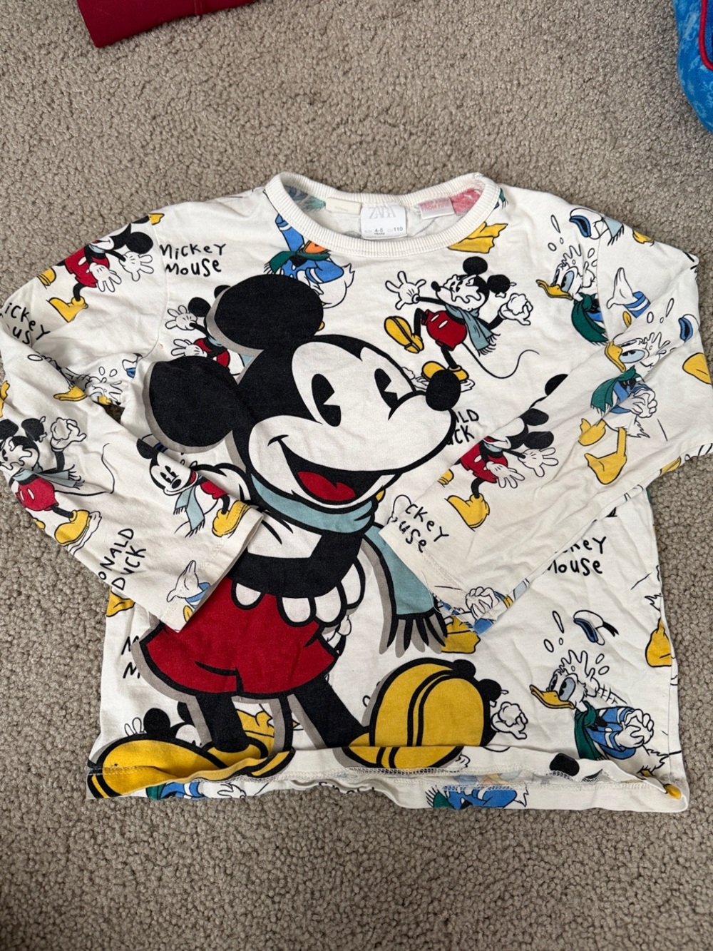 Zara White Long-Sleeve Mickey & Friends Graphic Tee